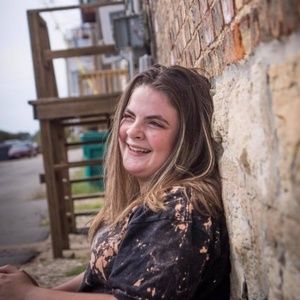 Meet your Posher, Cassie